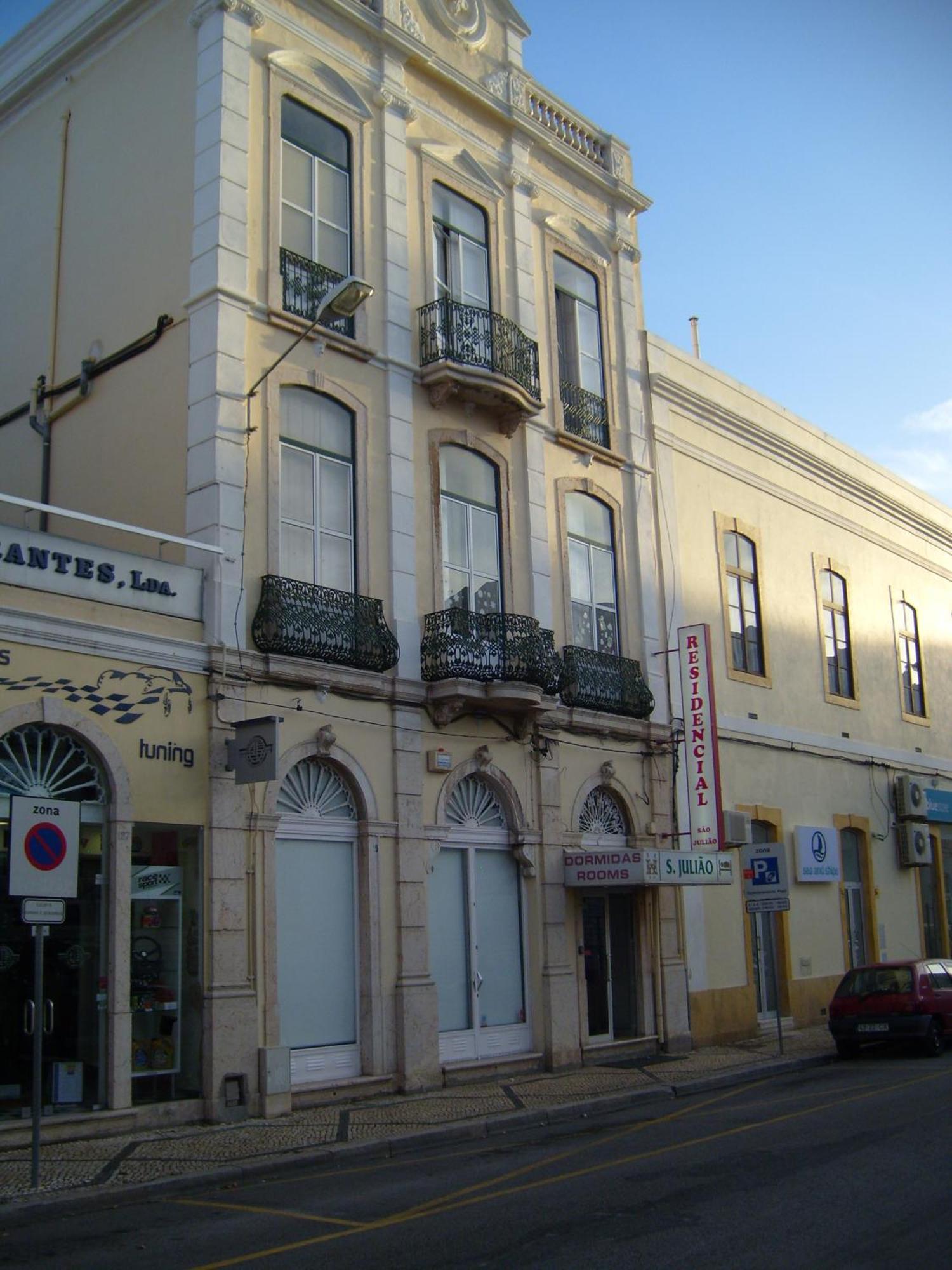 Residencial S Juliao Al Hotel Фигейра да Фош Екстериор снимка